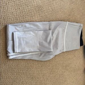 Victoria’s Secret sport leggings